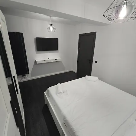 Glare - Mamaia Nord *