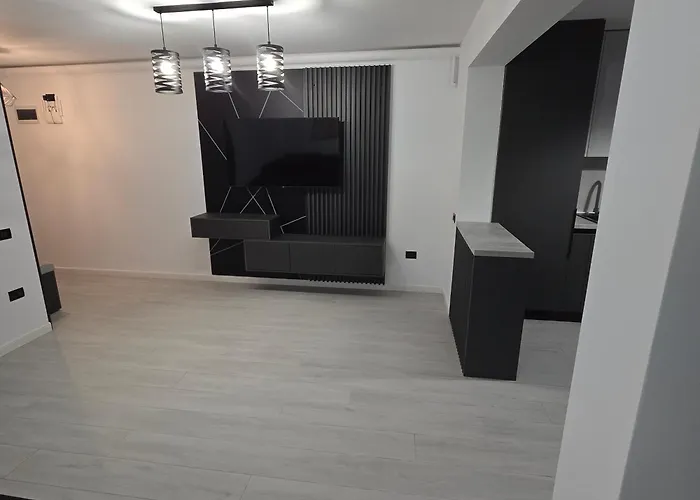 Glare - Mamaia Nord *